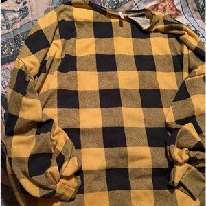 Long sleeve top. 5x  brand new. Never worn. $30